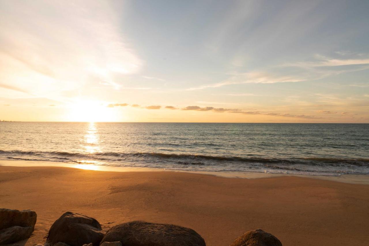Avani Plus Khao Lak Resort Ngoại thất bức ảnh